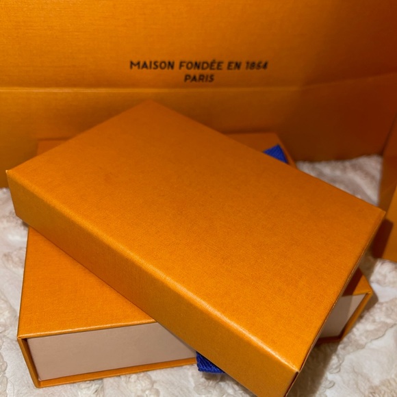 Louis Vuitton Small Box - Picture 3 of 3